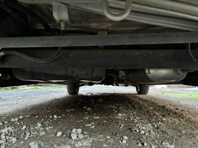 ワゴンＲスティングレー リミテッドＩＩ　オートライト　ＨＩＤ　スマートキー　電動格納ミラー　シートヒーター　ベンチシート　ＣＶＴ　盗難防止システム　ＡＢＳ　ＣＤ　ミュージックプレイヤー接続可　アルミホイール　衝突安全ボディ　エアコン（36枚目）