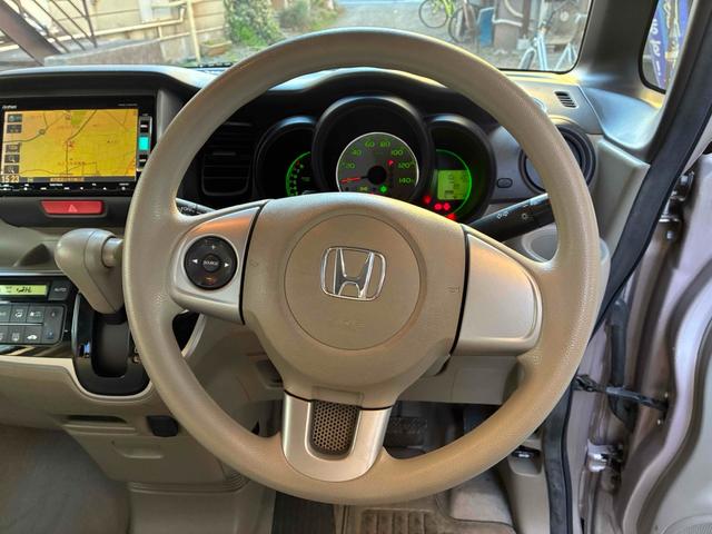 N-BOX G・Lパッケージ ドライブレコーダー ETC バックカメラ 両側電動スライドドア ナビ TV スマートキー アイドリングストップ ベンチシート フリップダウンモニター CVT ABS ESC CD DVD再生(3枚目)