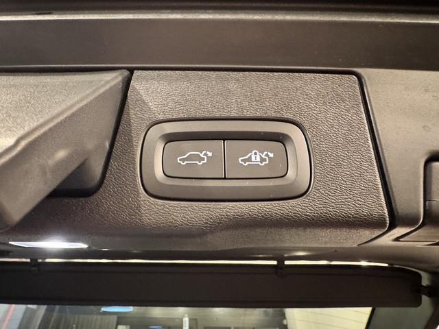 ＸＣ６０ 前後ドライブレコーダー付／ＡＷ付スタッドレスタイヤセット有り（15枚目）