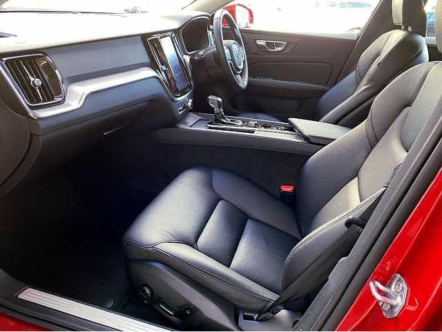T5 モメンタム MY2019 試乗車UP(6枚目)