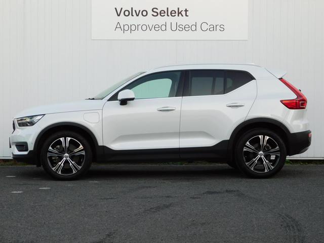 XC40 リチャージ PHV T5 インスクリプション ナビ サンルーフ Harman/Kardonプレミアムサウンド360度カメラ・レザー(2枚目)