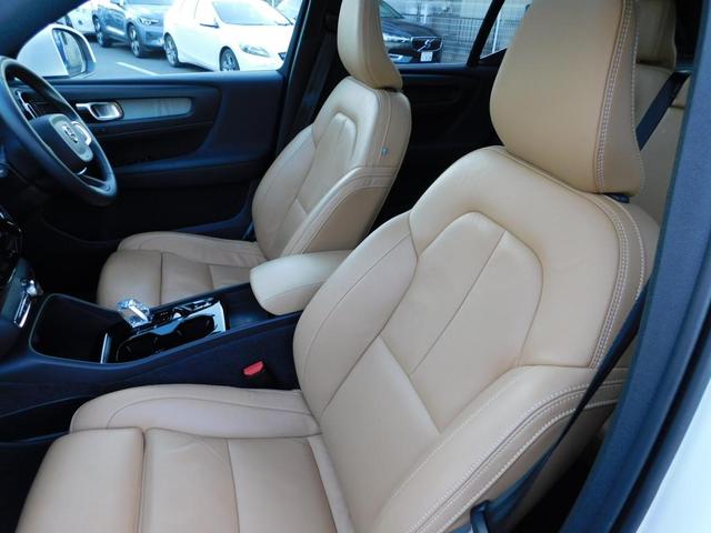 XC40 リチャージ PHV T5 インスクリプション ナビ サンルーフ Harman/Kardonプレミアムサウンド360度カメラ・レザー(10枚目)
