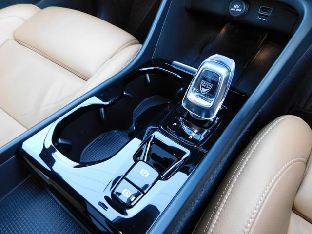 XC40 リチャージ PHV T5 インスクリプション ナビ サンルーフ Harman/Kardonプレミアムサウンド360度カメラ・レザー(29枚目)