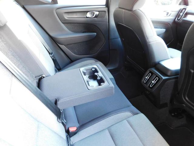 ＸＣ４０ Ｂ３　モメンタム　ＳＥＮＳＵナビ・３６０度カメラ・１オーナー・禁煙（16枚目）