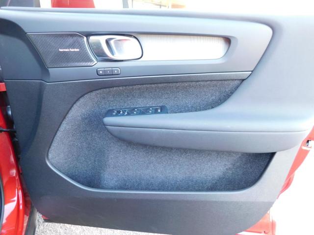 XC40 アルティメット B4 AWD 4WD・1オーナー・禁煙・SENSUナビ(8枚目)