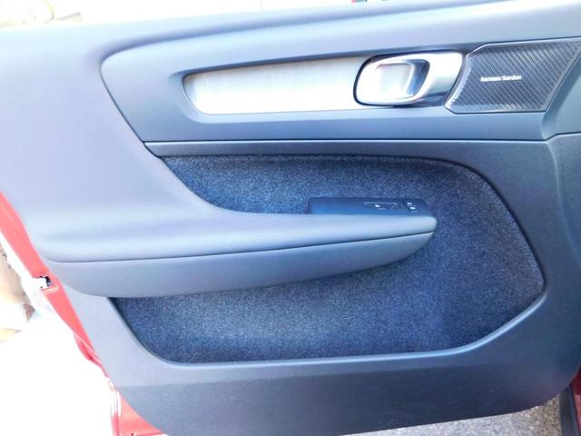 XC40 アルティメット B4 AWD 4WD・1オーナー・禁煙・SENSUナビ(13枚目)