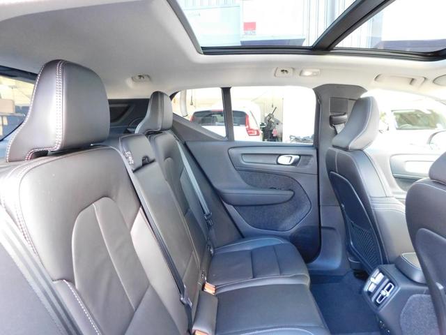 XC40 アルティメット B4 AWD 4WD・1オーナー・禁煙・SENSUナビ(14枚目)