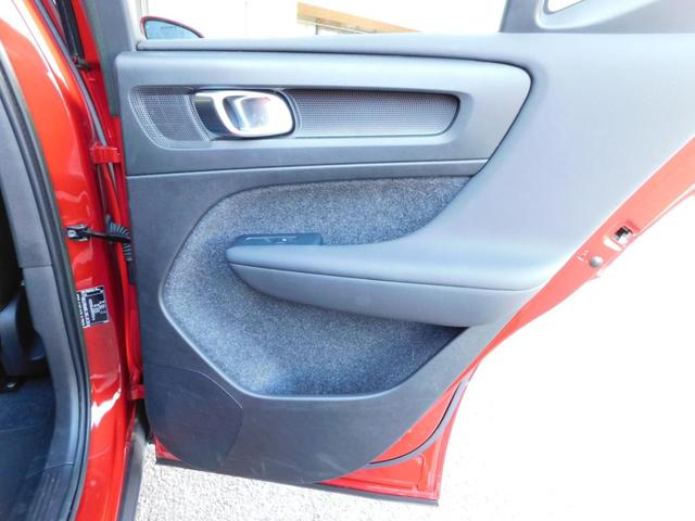 XC40 アルティメット B4 AWD 4WD・1オーナー・禁煙・SENSUナビ(19枚目)