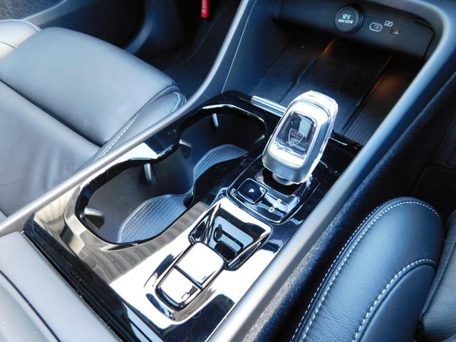 XC40 アルティメット B4 AWD 4WD・1オーナー・禁煙・SENSUナビ(31枚目)
