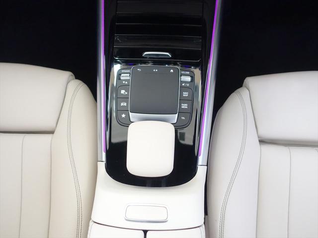 GLAクラス GLA200 d 4MATIC レザーエクスクルーシブパッケージ Bluetooth接続 ETC LEDヘッドライト TV アイドリングストップ クルーズコントロール コネクテッド機能 サイドカメラ サンルーフ・ガラスルーフ(16枚目)