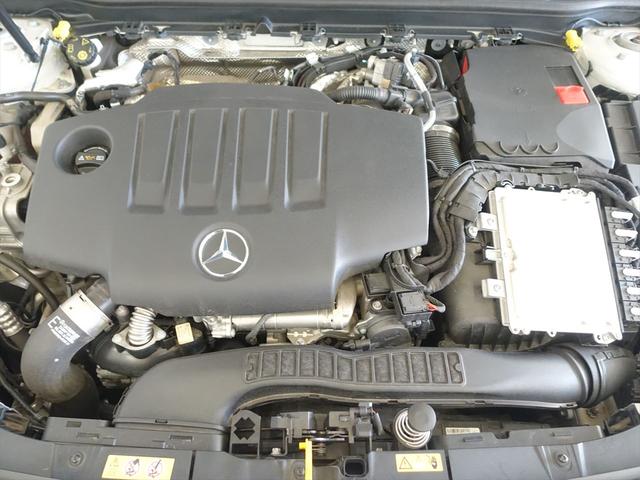 Ａクラス Ａ２００　ｄ　ＡＭＧライン　ナビゲーションパッケージ　Ｂｌｕｅｔｏｏｔｈ接続　ＥＴＣ　ＬＥＤヘッドライト　ＴＶ　アイドリングストップ　クルーズコントロール　コネクテッド機能　シートヒーター　トランクスルー　ナビ　バックモニター（9枚目）