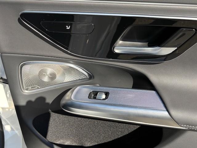 Eクラスステーションワゴン E200 ステーションワゴン アバンギャルド AMGラインパッケージ レザーエクスクルーシブパッケージ アドバンスドパッケージ デジタルインテリアパッケージ Bluetooth接続 ETC LEDヘッドライト TV アイドリングストップ(19枚目)