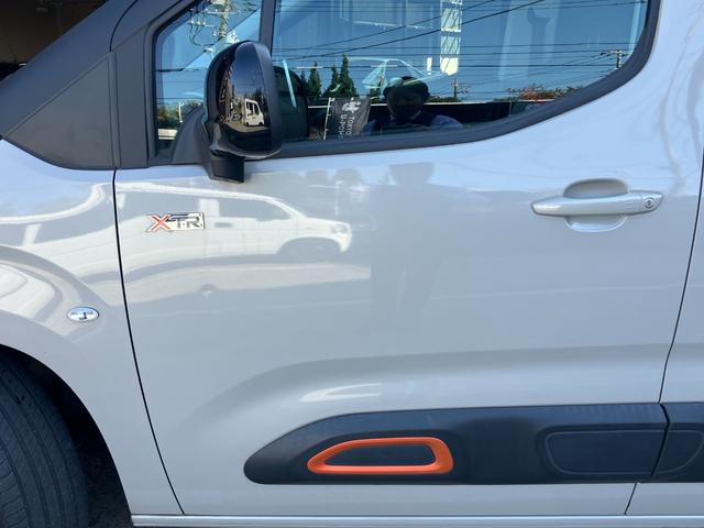 ベルランゴ シャイン ブルーHDi XTR パック(10枚目)