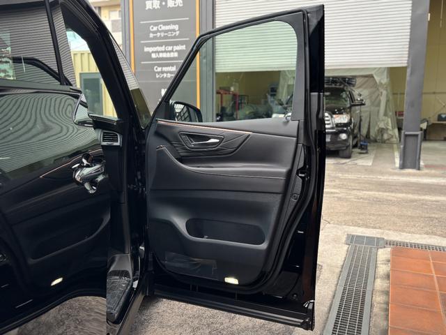 アルファード Z 左右独立ムーンルーフ/デジタルインナーミラー/衝突軽減/レーダークルーズ/コーナーセンサー/全周囲カメラ/両側パワースライドドア/シートヒータ・エアコン/パワーバックドア/ETC(18枚目)