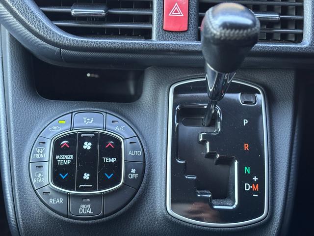 ノア Ｓｉ　両側パワースライドドア／純正ナビ／地デジ／バックカメラ／純正天吊りモニター（22枚目）