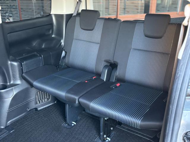 ノア Ｓｉ　両側パワースライドドア／純正ナビ／地デジ／バックカメラ／純正天吊りモニター（32枚目）