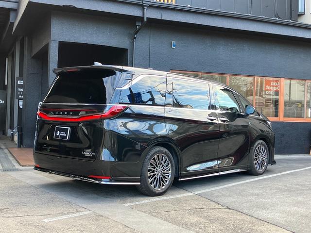 ＬＭ ＬＭ５００ｈ　エグゼクティブ　ワンオーナー／モデリスタエアロ／プロジェクションカーテンイルミ／室内カーテン／カップホルダーイルミネーション／モデリスタパーテンション／漆パネル／エアロスタビライジングフィン／純正１９インチＡＷ（6枚目）