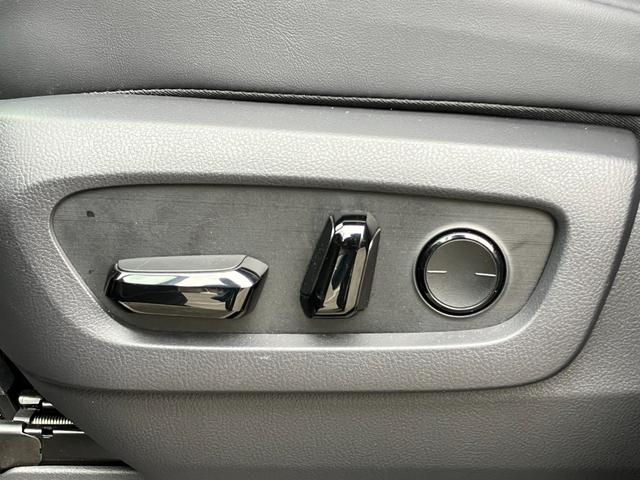 ＬＭ ＬＭ５００ｈ　エグゼクティブ　ワンオーナー／モデリスタエアロ／プロジェクションカーテンイルミ／室内カーテン／カップホルダーイルミネーション／モデリスタパーテンション／漆パネル／エアロスタビライジングフィン／純正１９インチＡＷ（15枚目）