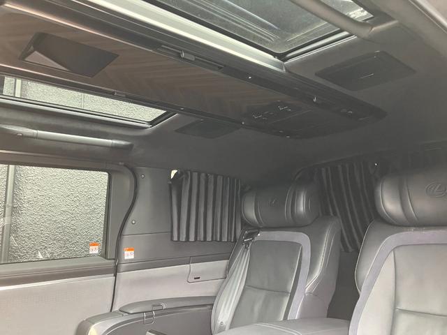 ＬＭ ＬＭ５００ｈ　エグゼクティブ　ワンオーナー／モデリスタエアロ／プロジェクションカーテンイルミ／室内カーテン／カップホルダーイルミネーション／モデリスタパーテンション／漆パネル／エアロスタビライジングフィン／純正１９インチＡＷ（22枚目）