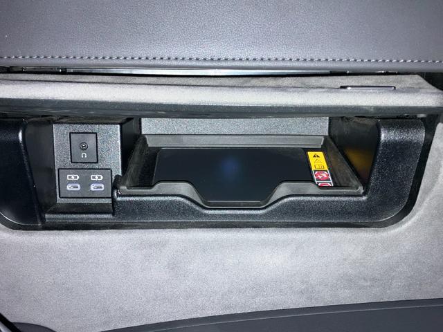 ＬＭ ＬＭ５００ｈ　エグゼクティブ　ワンオーナー／モデリスタエアロ／プロジェクションカーテンイルミ／室内カーテン／カップホルダーイルミネーション／モデリスタパーテンション／漆パネル／エアロスタビライジングフィン／純正１９インチＡＷ（48枚目）