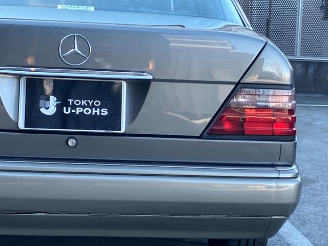Ｅクラス Ｅ３２０　ワンオーナー／整備記録簿／スペアキー／取扱説明書（11枚目）