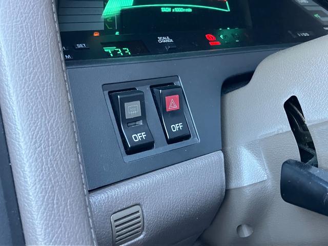 ソアラ ３．０ＧＴ　エアロキャビン　ディーラー保証書／整備記録簿／整備手帳／取扱説明書（38枚目）