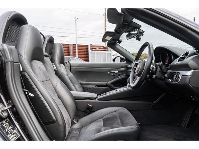 718ボクスター 718ボクスター スポーツクロノ スポーツエグゾースト ブラックハーフレザー 黒幌 PCM CarPlay LEDライト/PDLS+ TPM パークアシスト 電動Dミラー オートA/C カレラS20インチAW 2年保証(14枚目)