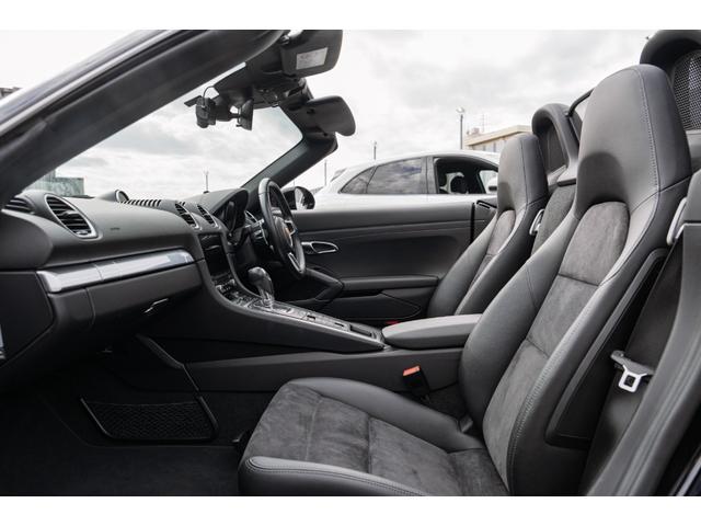718ボクスター 718ボクスター スポーツクロノ スポーツエグゾースト ブラックハーフレザー 黒幌 PCM CarPlay LEDライト/PDLS+ TPM パークアシスト 電動Dミラー オートA/C カレラS20インチAW 2年保証(21枚目)