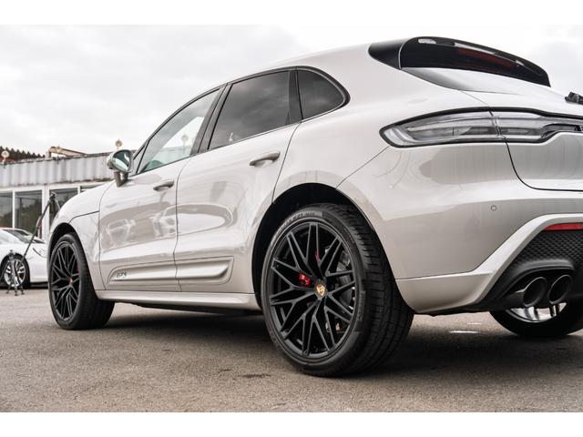 マカン マカンGTS スポーツクロノ スポーツエグゾースト パノラマSR アダプティブスポーツシート ベンチレーター ブルメスター PASM/エアサス PDLS+ ステアリングヒーター RSスパイダー21AW 2年保証(22枚目)