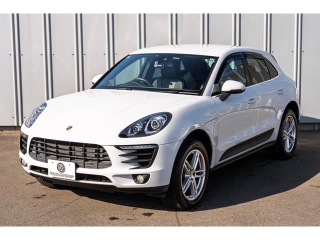 マカン マカン　ブラックハーフレザー　シートヒーター　ＰＣＭ　ＣａｒＰｌａｙ　フルセグＴＶ　パークアシスト　ＰＤＬＳ　オートテールゲート　バック＆サイドカメラ　ＴＰＭ　カラークレストキャップ　マカンＳ１９インチＡＷ（38枚目）