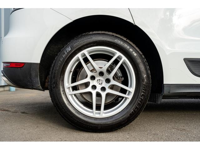 マカン マカン　２０２０年モデル　レザーパッケージ　ガーネットレッドレザーシート　シートヒーター＆ベンチレーター　ＰＣＭ　ＡｐｐｌｅＣａｒｐｌａｙ　エントリードライブ　ＡＣＣ　車線逸脱警報　マカンＳ１ＡＷ　２年保証（45枚目）