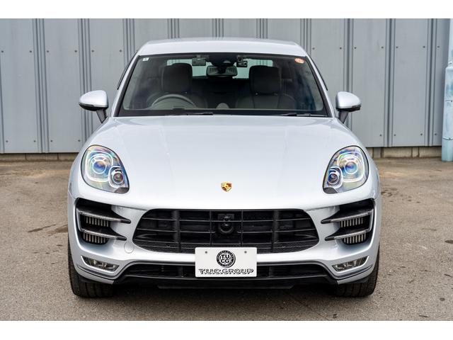 マカン マカン　ターボ　２０１５年モデル　スポクロ　アゲートグレーレザーシート　スポエグ　ＰＡＳＭ　エアサス　レーンキープアシスト　ブラインドスポットアシスト　エントリードライブ　ＡＣＣ　ＢＯＳＥ　２１インチＡＷ　２年保証（41枚目）