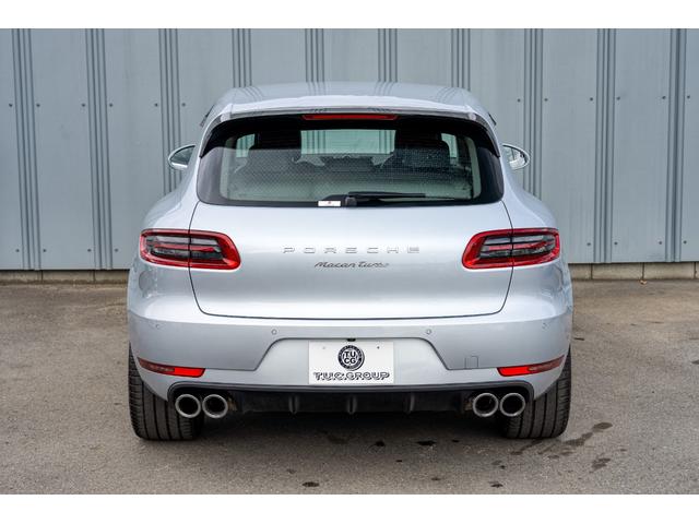 マカン マカン　ターボ　２０１５年モデル　スポクロ　アゲートグレーレザーシート　スポエグ　ＰＡＳＭ　エアサス　レーンキープアシスト　ブラインドスポットアシスト　エントリードライブ　ＡＣＣ　ＢＯＳＥ　２１インチＡＷ　２年保証（42枚目）