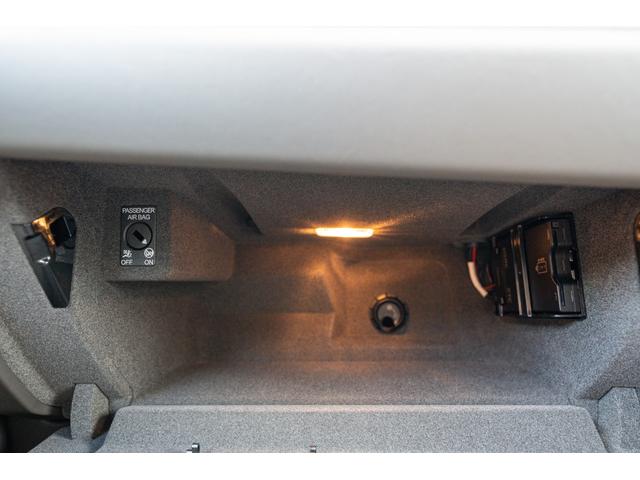 マカン マカン　ターボ　２０１５年モデル　スポクロ　アゲートグレーレザーシート　スポエグ　ＰＡＳＭ　エアサス　レーンキープアシスト　ブラインドスポットアシスト　エントリードライブ　ＡＣＣ　ＢＯＳＥ　２１インチＡＷ　２年保証（54枚目）