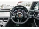 ベースグレード　１オーナー　ブラックレザーシート　ヒーター＆ベンチレーター　ＰＣＭナビ　Ｃａｒｐｌａｙ　エントリードライブ　ＰＡＳＭ　パナメーラターボ２０インチＡＷ　ＬＥＤライト　車線逸脱警報　レーンキープ　２年保証（27枚目）