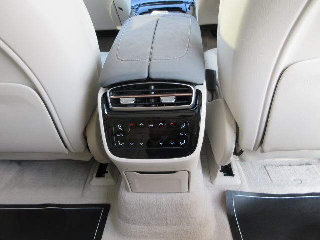 EQS SUV EQS450 4マチック SUV AMGラインパッケージ 3列シート Bluetooth接続 ETC LEDヘッドライト TV クルーズコントロール コネクテッド機能 サイドカメラ サンルーフ・ガラスルーフ シートエアコン シートヒーター トランクスルー(18枚目)
