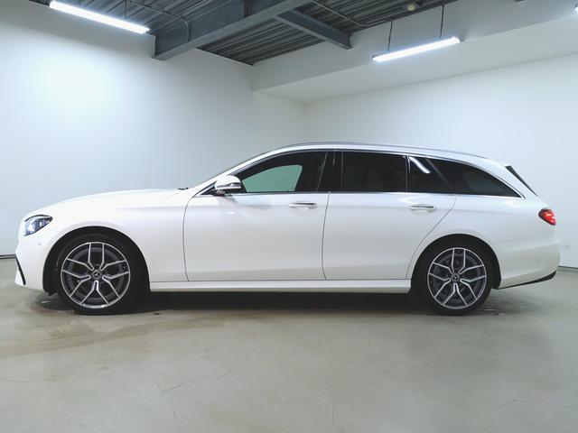 Eクラスステーションワゴン E200 4マチック ステーションワゴン スポーツ AMGラインインテリアパッケージ エクスクルーシブパッケージ Bluetooth接続 ETC LEDヘッドライト TV アイドリングストップ クルーズコントロール コネクテッド機能 サイドカメラ(4枚目)