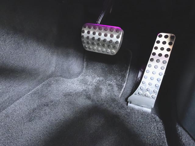 Eクラスステーションワゴン E200 4マチック ステーションワゴン スポーツ AMGラインインテリアパッケージ エクスクルーシブパッケージ Bluetooth接続 ETC LEDヘッドライト TV アイドリングストップ クルーズコントロール コネクテッド機能 サイドカメラ(9枚目)