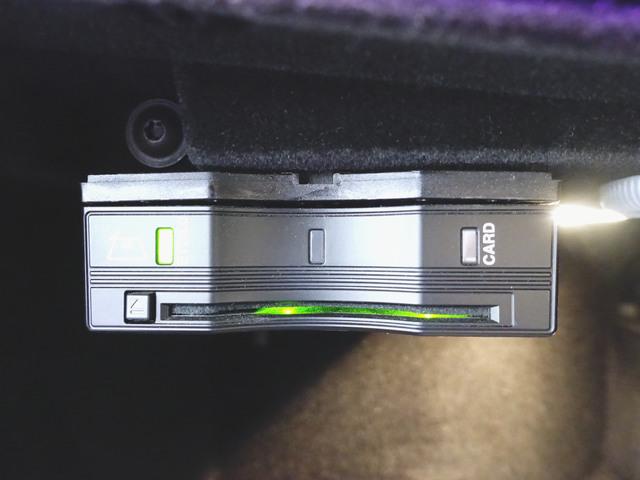 Eクラスステーションワゴン E200 4マチック ステーションワゴン スポーツ AMGラインインテリアパッケージ エクスクルーシブパッケージ Bluetooth接続 ETC LEDヘッドライト TV アイドリングストップ クルーズコントロール コネクテッド機能 サイドカメラ(10枚目)