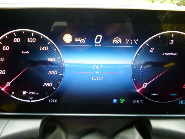 GLC GLC220 d 4マチック クーペ AMGラインパッケージ AMGレザーエクスクルーシブパッケージ ドライバーズパッケージ Bluetooth接続 ETC LEDヘッドライト TV アイドリングストップ クルーズコントロール(8枚目)