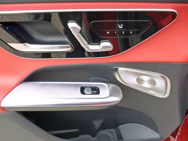 GLC GLC220 d 4マチック クーペ AMGラインパッケージ AMGレザーエクスクルーシブパッケージ ドライバーズパッケージ Bluetooth接続 ETC LEDヘッドライト TV アイドリングストップ クルーズコントロール(16枚目)