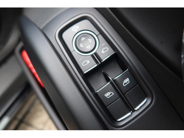 ７１８ケイマン ７１８ケイマンＳ　スポーツクロノＰＫＧ　点検記録簿８枚（ディーラー整備）直近整備済車両　レーンチェンジアシスト　バックカメラ　オートエアコン　ＧＴスポーツステアリング　電動格納ドアミラー　シートヒーター　レーダー探知機　フロントドラレコ（17枚目）