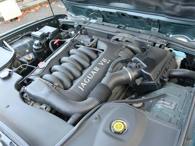 XJ エグゼクティブ3.2-V8革シート 天井張替済 禁煙車(20枚目)