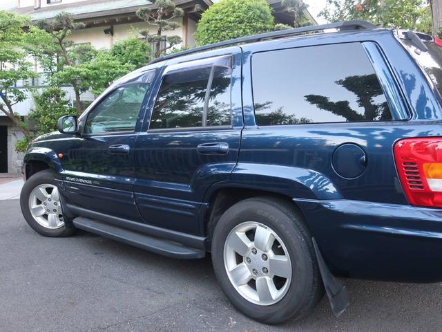 リミテッドV8 4WD サンルーフ バックカメラ 革シート オーディオ付 DVD ETC 5名乗り クルコン パワーシート 紺 AT AC パワーウィンドウ(18枚目)