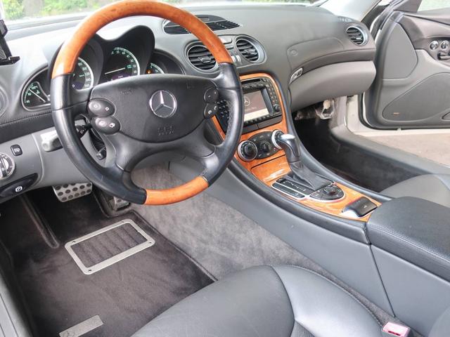 SL500 革シート ナビ 左ハンドル AW サンルーフ 禁煙車 オーディオ付 DVD HID 2名乗り クルコン パワーシート AT AC(3枚目)