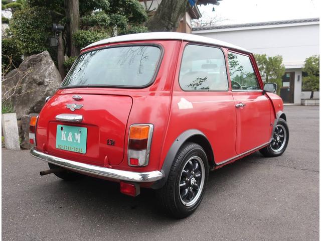 ＭＩＮＩ クーパー１．３ｉ　モンテカルロ　記念限定車　オート　ガレージ保管　禁煙車両　記録簿付き（12枚目）