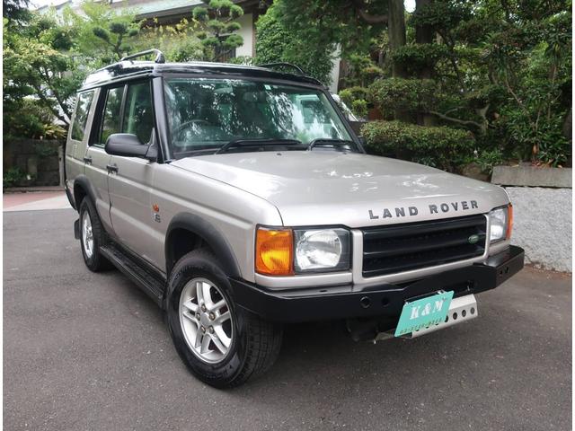 ディスカバリー Ｖ８ｉ　ＥＳ　４ＷＤ　サンルーフ　グレー革シート　社外ＣＤ（5枚目）