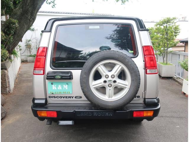 ディスカバリー Ｖ８ｉ　ＥＳ　４ＷＤ　サンルーフ　グレー革シート　社外ＣＤ（7枚目）