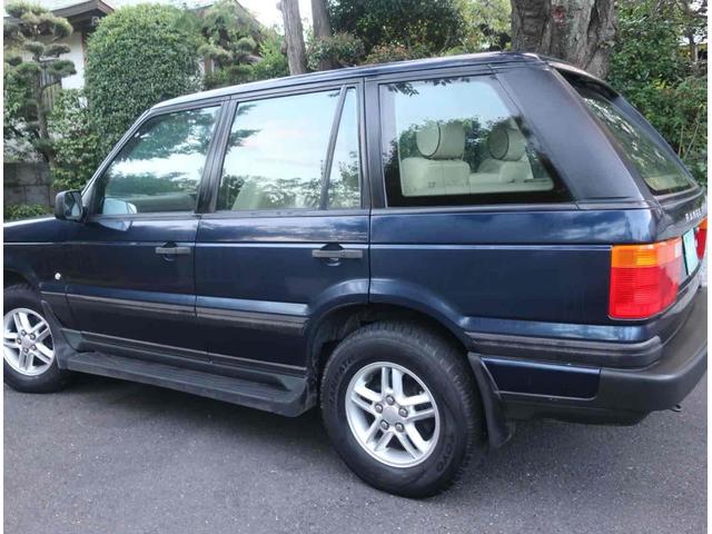 レンジローバー 4.0SE 4WD オートクルーズコントロール アルミホイール キーレスエントリー シートヒーター 革シート AT 盗難防止システム CD カセット ABS エアコン パワーウィンドウ(18枚目)