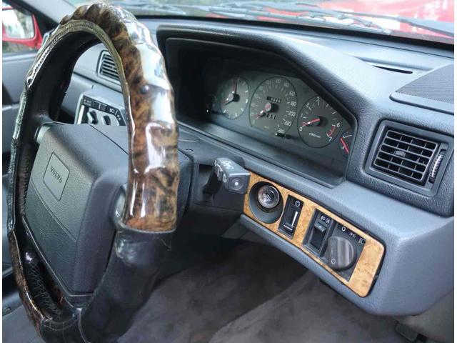 940エステート 940クラシックエステート アルミホイール サンルーフ 革シート AT ルーフレール エアコン パワーステアリング(4枚目)